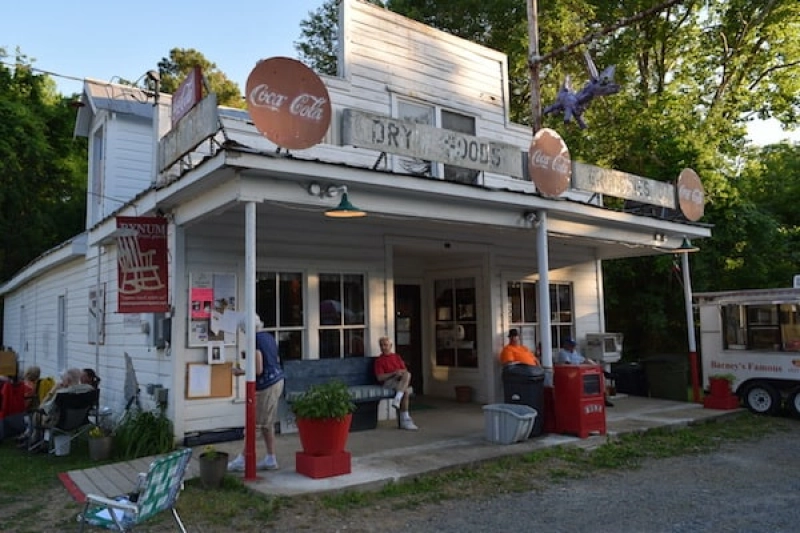 Bynum Front Porch Friday Night Music Series Returns May 1