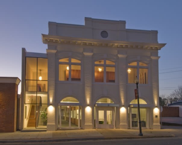 Halle Cultural Arts Center